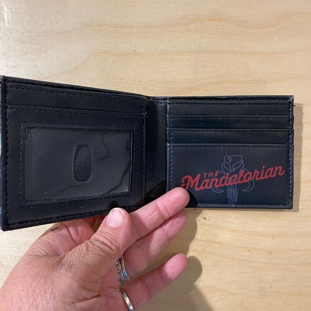 Black Mandalorian Wallet (Lw) View 4